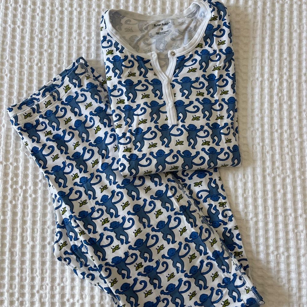 Roller Rabbit Pajama Set